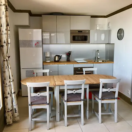 Les 7 Laux Immobilier E * Прапутель